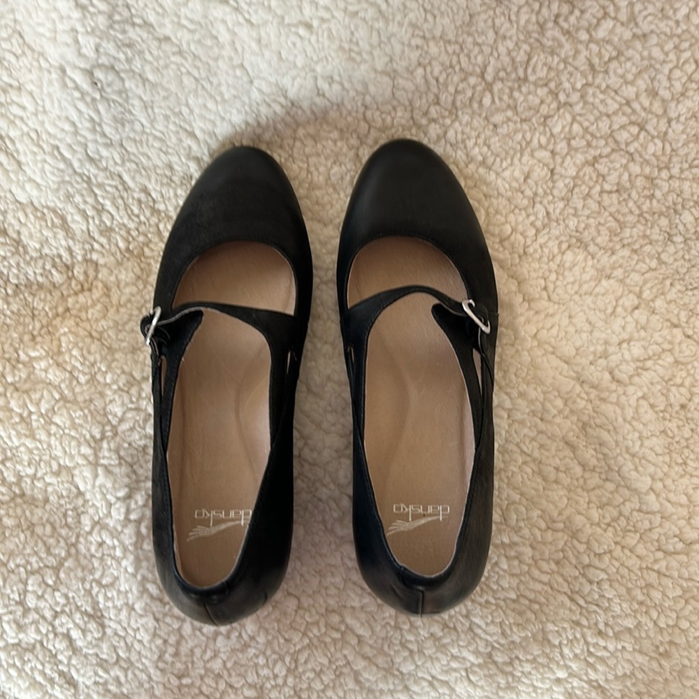 Beautiful Dansko Black shoes, worn only twice